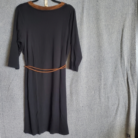 LAUREN Rallph Lauren - 2X - Mid-Length Black Dress + Faux Seude Trim/Belt - EUC - Picture 3 of 6